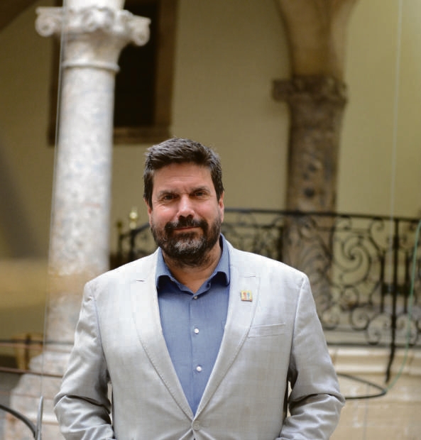 Casal Solleric – Fernando Gómez de la Cuesta, Director